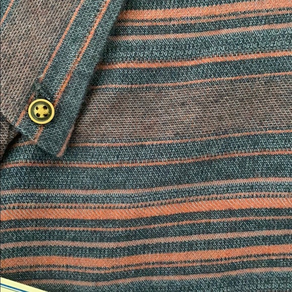 MEN’S Blue Button down - Picture 3 of 5